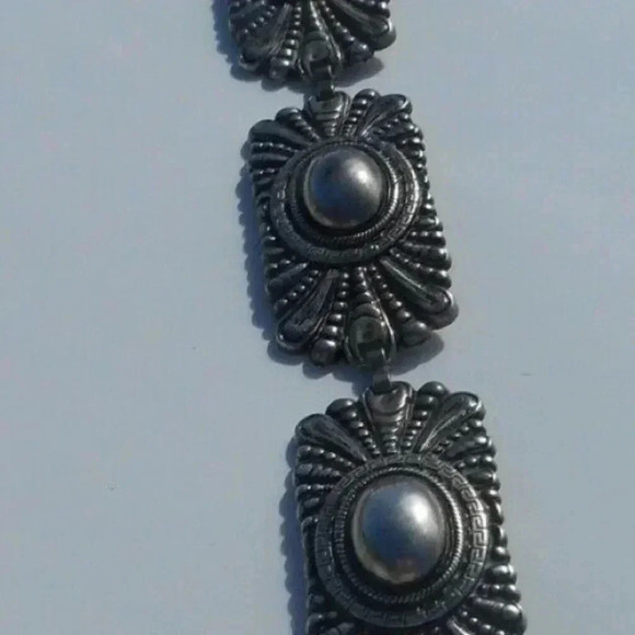 Escada Vintage Designer Concho Belt Necklace in Brushed Silver Tone ChainLink - Picture 4 of 13